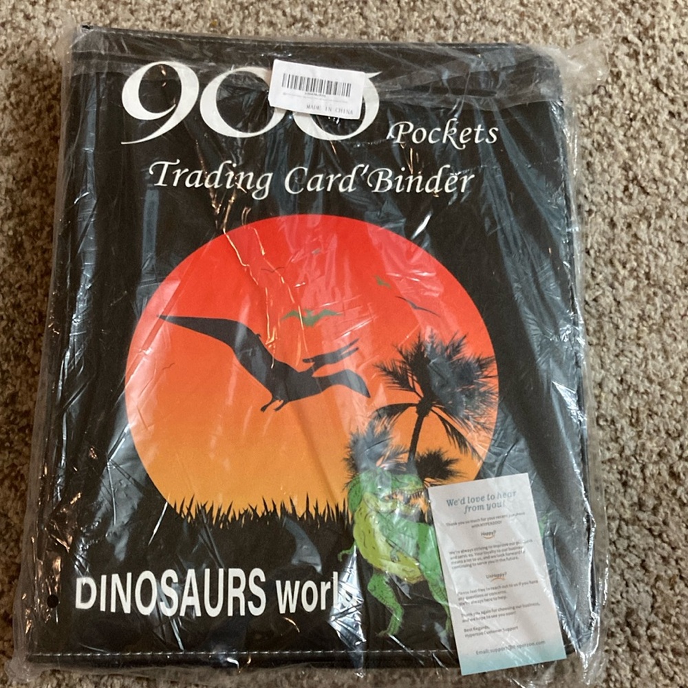 900 Pockets Trading Card Binder